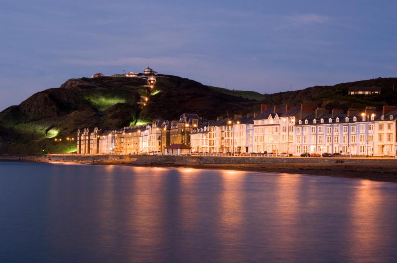 Aparthotel No 46 Marine Terrace Aberystwyth Esterno foto
